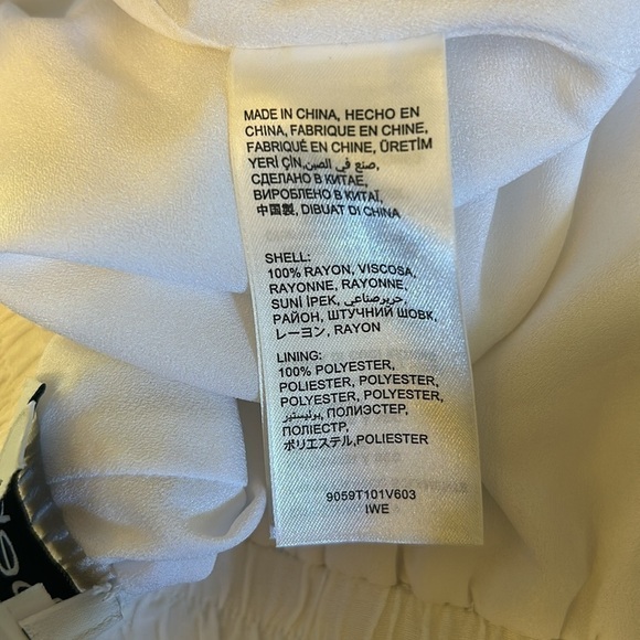 BeBe Lace shorts | SIZE XS - Picture 5 of 6